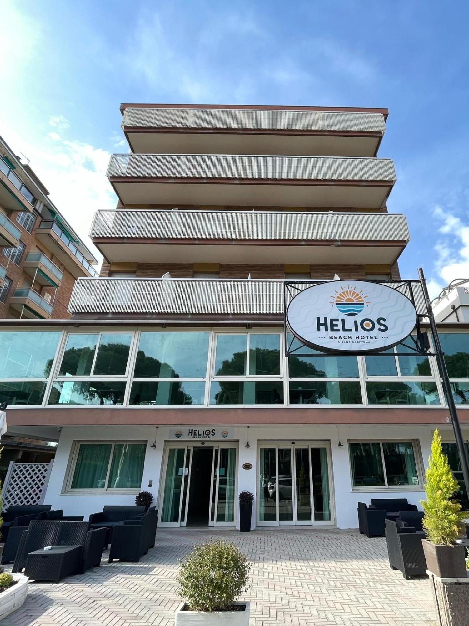 Hotel Helios Beach Milano Marittima Bagian luar foto